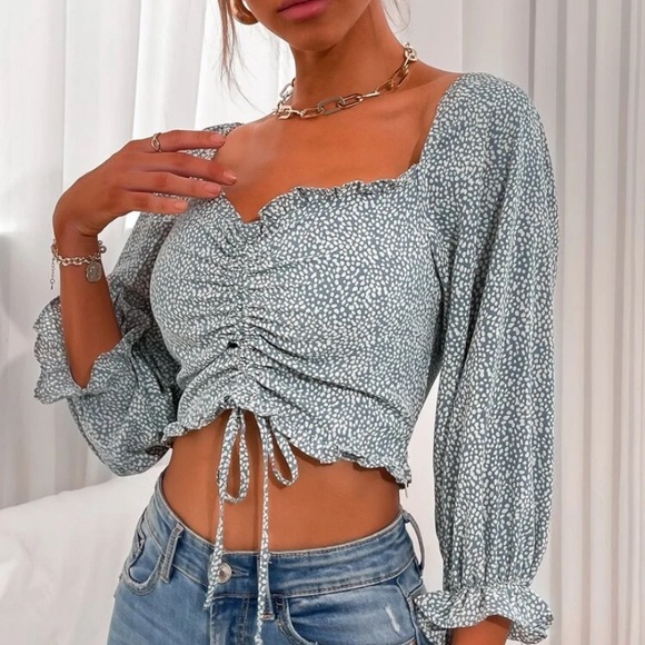 NWOT Drawstring milkmaid top - Picture 4 of 5